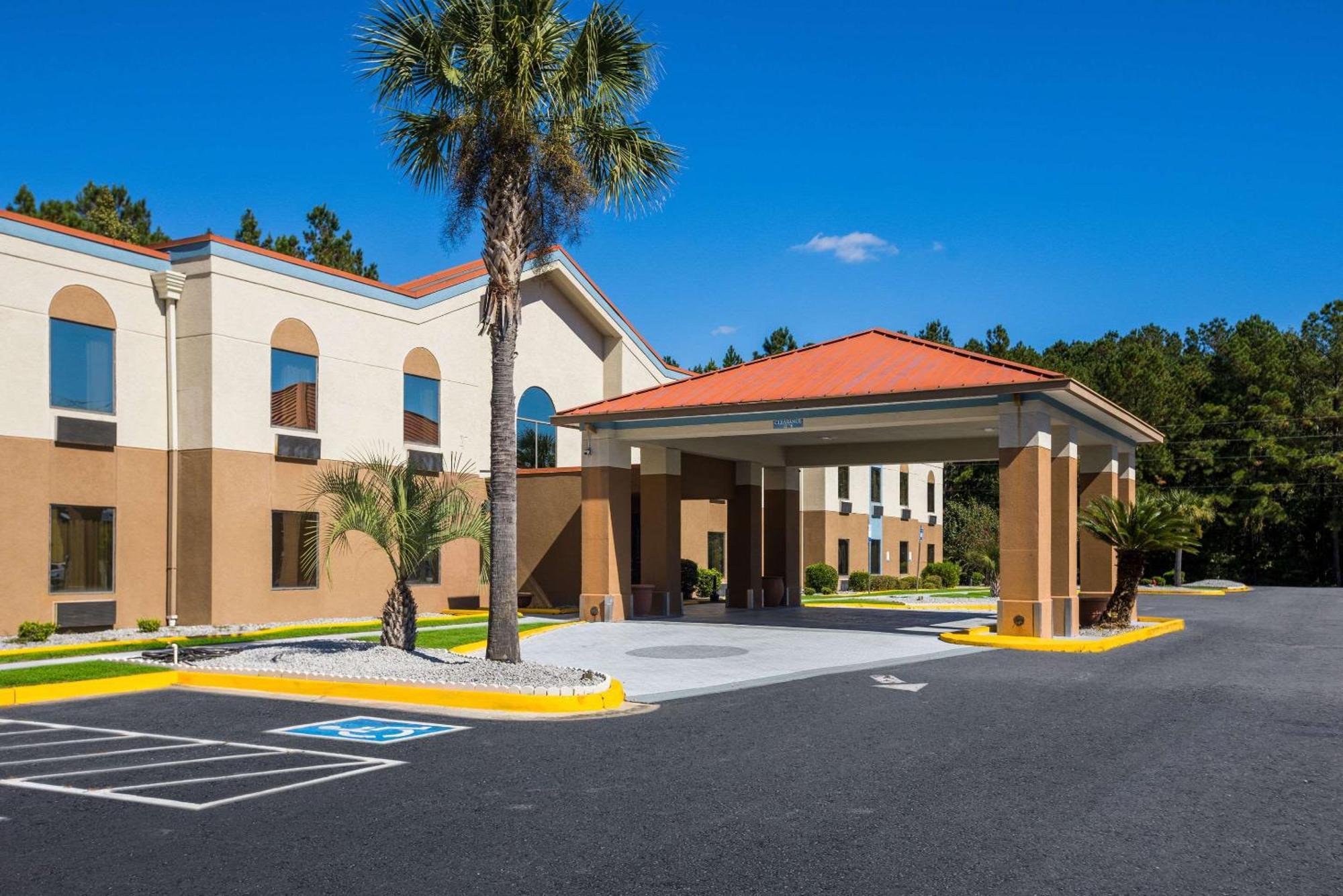 Clarion Pointe Hinesville Near Fort Stewart 외부 사진